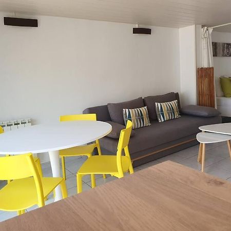 Logement Amboise Centre Avec Terrasse Privee Bagian luar foto